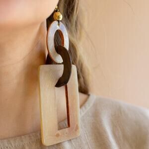 Neutral horn link earrings long